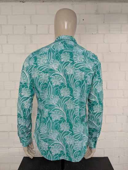 Ganesh shirt. Green white print. Size XL. Slim fit.