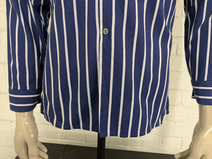 Vintage 70er Jahre mit Punktkragen. Blau weiß gestreift. Größe M.