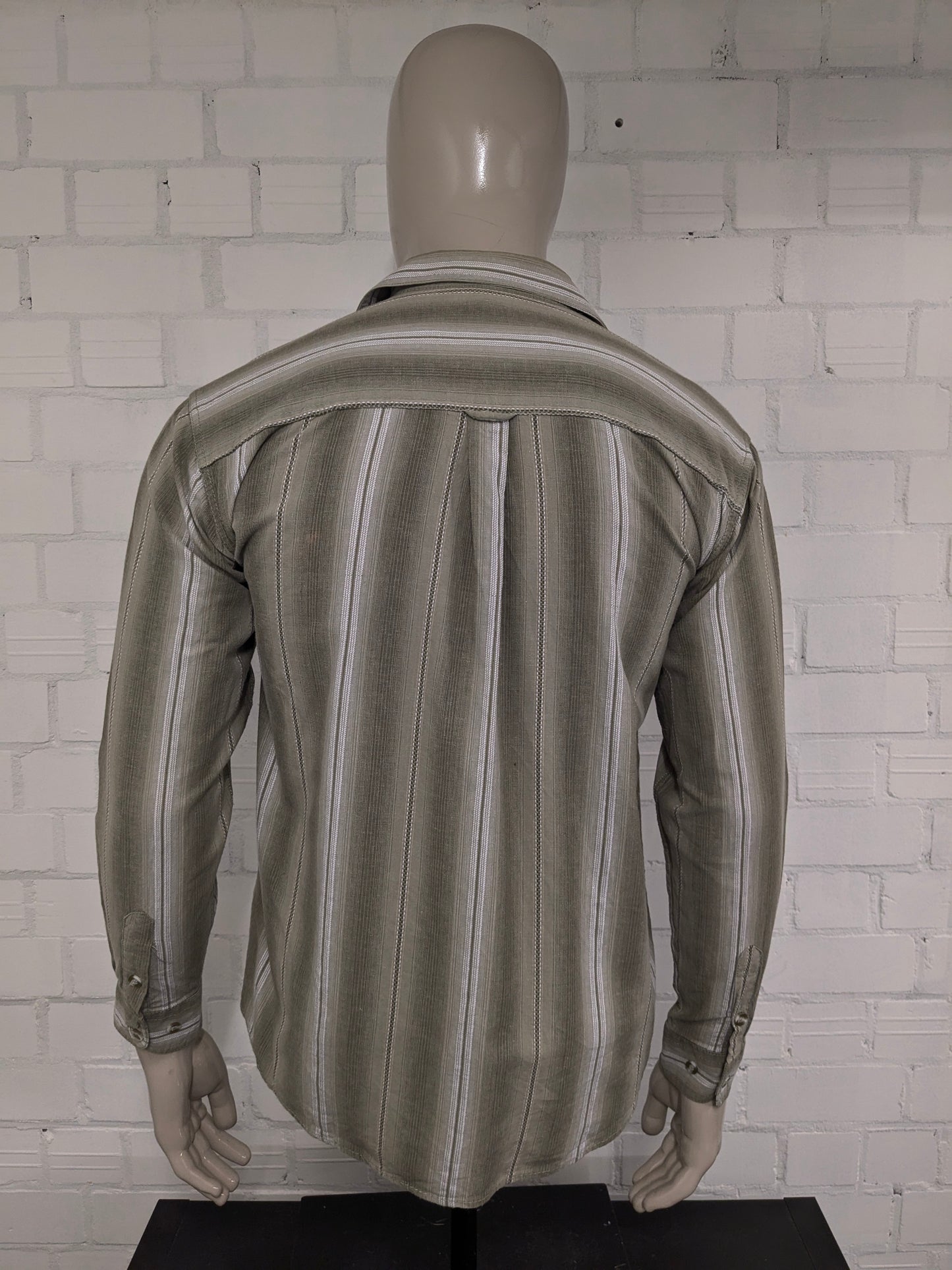 Vintage Beygent shirt. Green white striped motif. Size L.