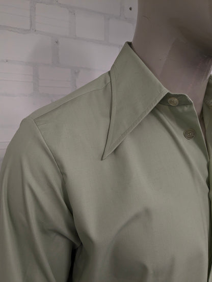 Vintage 70er Golden Style -Shirt mit Punktkragen. Farbig grün. Größe L. Casual Manschettenknoten.