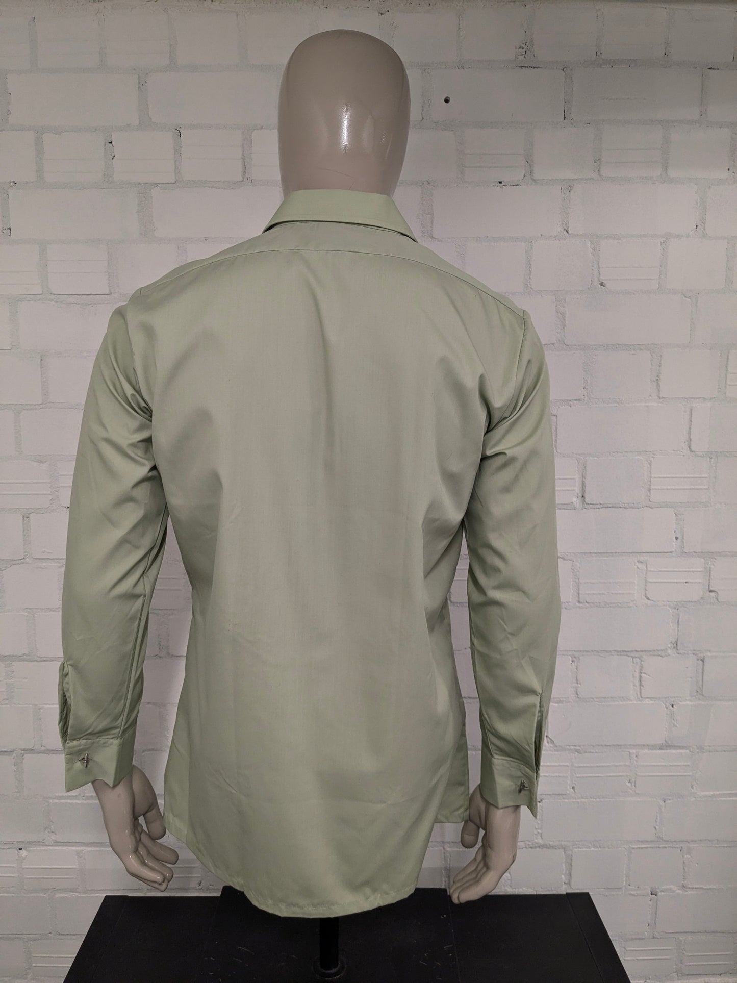 Vintage 70er Golden Style -Shirt mit Punktkragen. Farbig grün. Größe L. Casual Manschettenknoten.