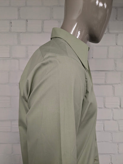 Vintage 70er Golden Style -Shirt mit Punktkragen. Farbig grün. Größe L. Casual Manschettenknoten.