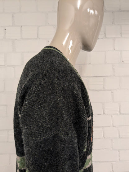 Vintage Laurens Wollen trui met V-Hals. Groen Roze Rood gekleurd. Maat XL. 30% Wol.