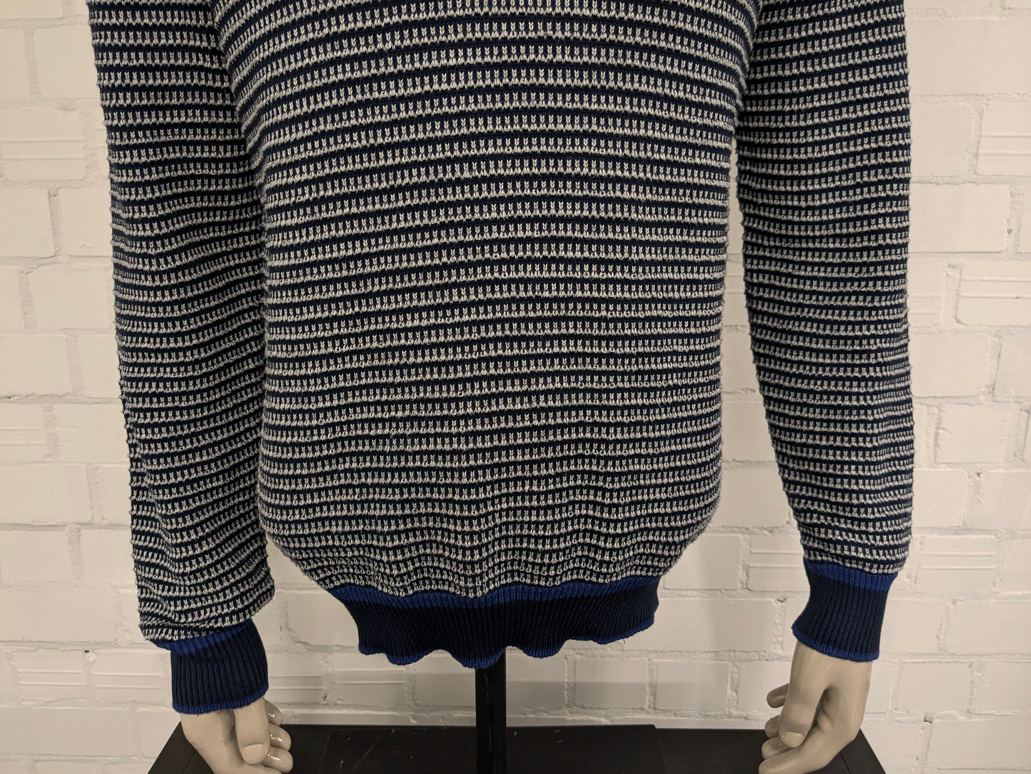 Blue Harbor -Pullover mit Reißverschluss. Blaues graues Motiv. Größe L.