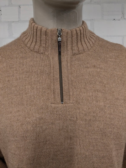 Pull en laine sans marque avec plaques à fermeture éclair et au coude. Brun clair mélangé. Taille L.