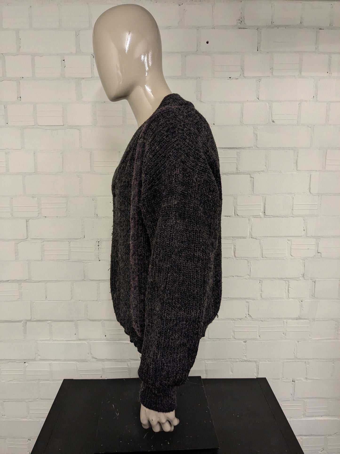 Vintage Creation V.G. Warmer Pullover mit V-Ausschnitt. Lila grünes Gold gefärbt. Größe 2xl / xxl.