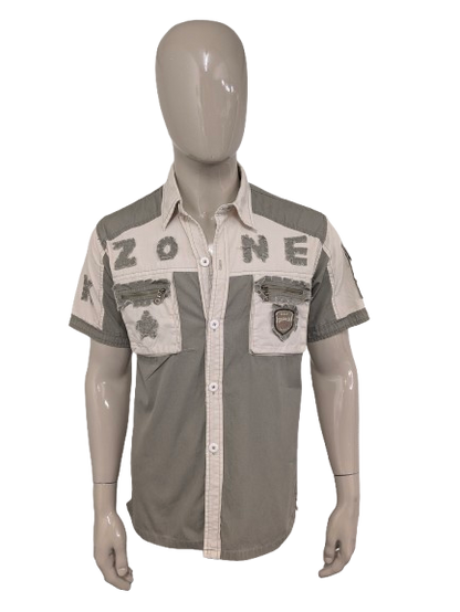Vintage Man's Wear Goldsalon shirt short sleeve. Beige Green with applications and zippers. Size M.