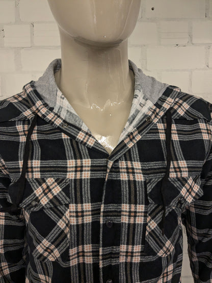 Unbranded Flannel shirt with press studs and hood. Black Pink checked. Size M.