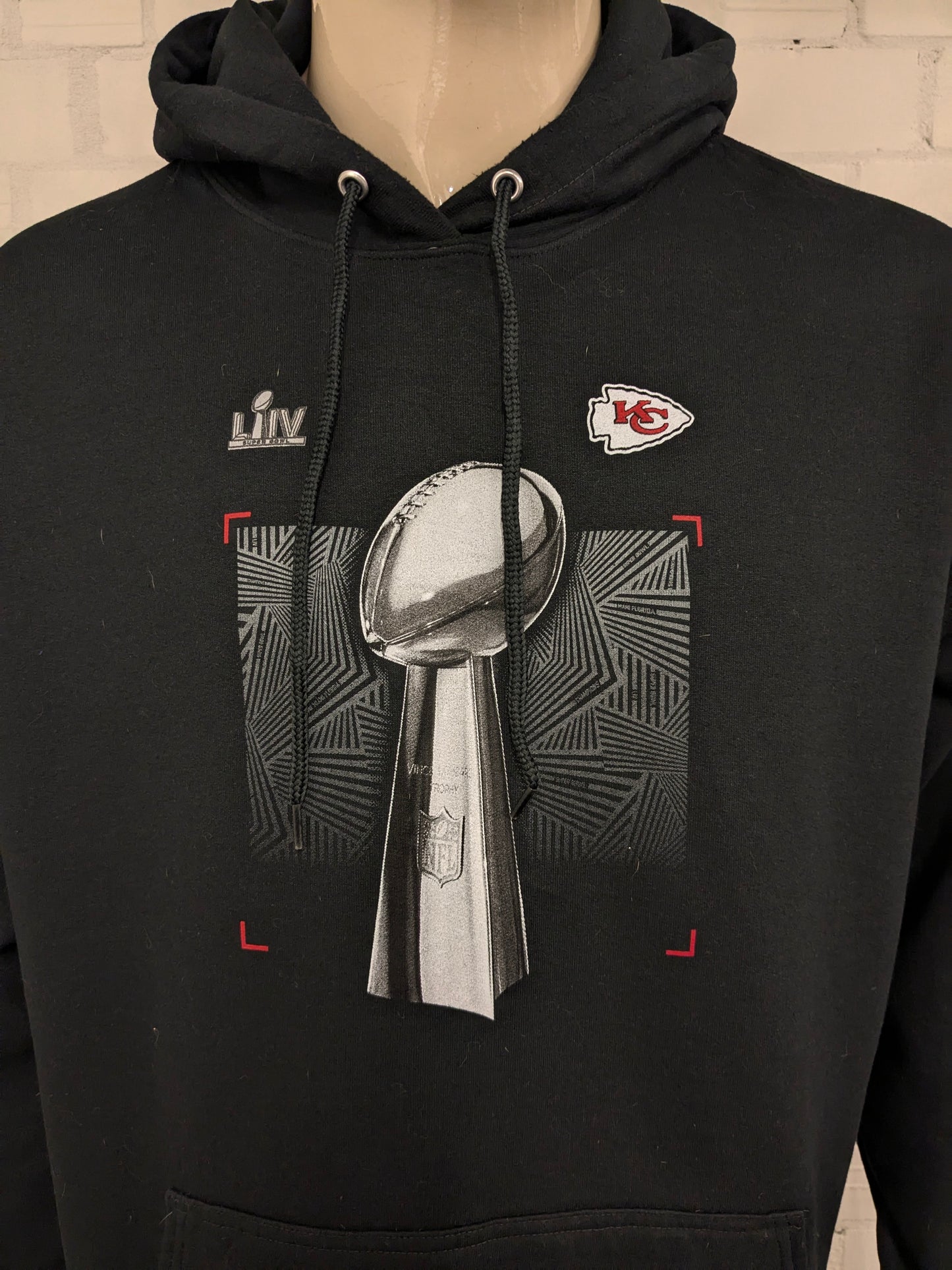 Sudadera con capucha del Trofeo Vince Lombardi. Negro con estampado. Talla 2XL / XXL.