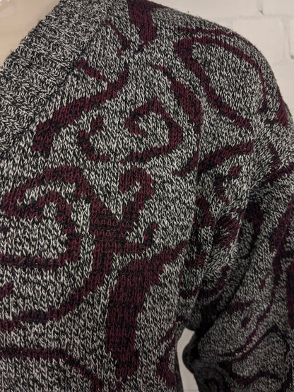 Vintage trui met V-Hals. Bordeaux Zwart Grijs gemêleerd. Maat XL.