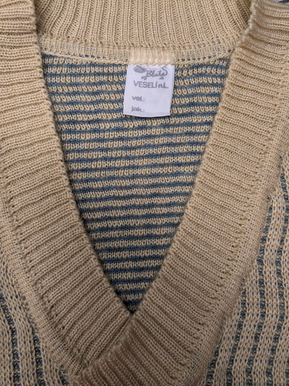 Vintage Blatas sweater with V-neck. Beige Blue colored. Size XL.