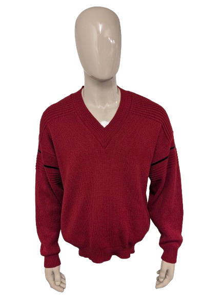 Vintage st. Michael trui met V-Hals. Rood Blauw gekleurd. Maat L.