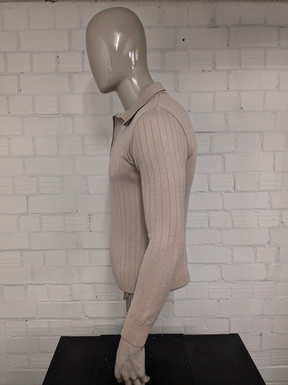 Maglia polo Jet Set vintage anni '70 con colletto a punta. Colore beige. Taglia M.