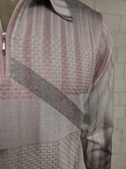 Jersey polo Vintage Districk con cremallera. Color Rosa Blanco Gris ligeramente brillante. Talla XL.