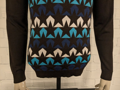 Energie Wollen trui met V-Hals. Bruin Blauw Wit motief. Maat S. 50% Wol.