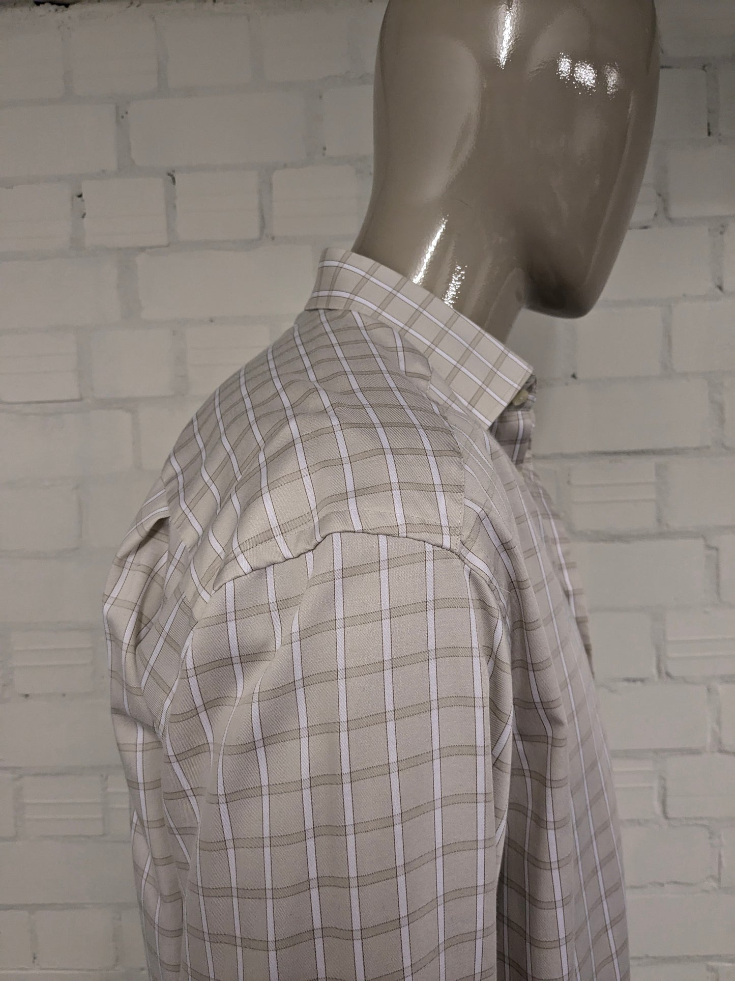 Olymp Luxor shirt. Beige White checked. Size 43 / XL.