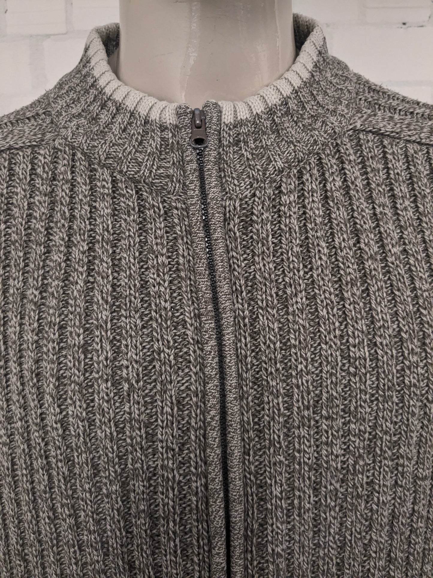 Gilet autentico. Motivo tattile misto beige. Taglia 2XL/XXL.