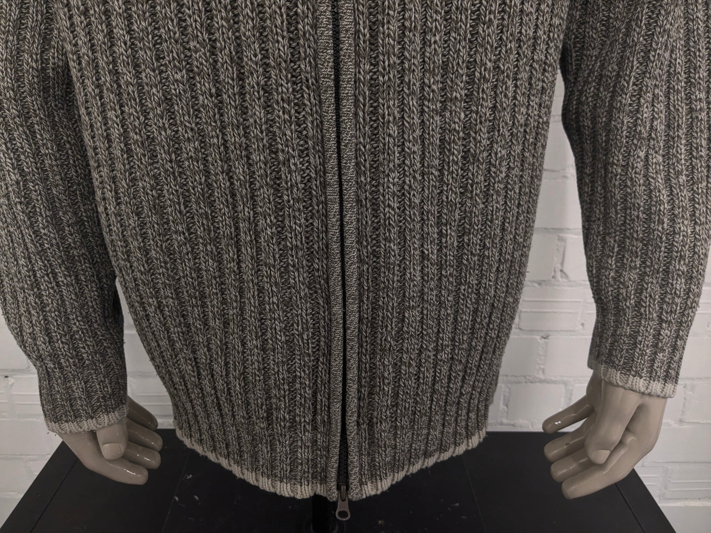 Gilet autentico. Motivo tattile misto beige. Taglia 2XL/XXL.