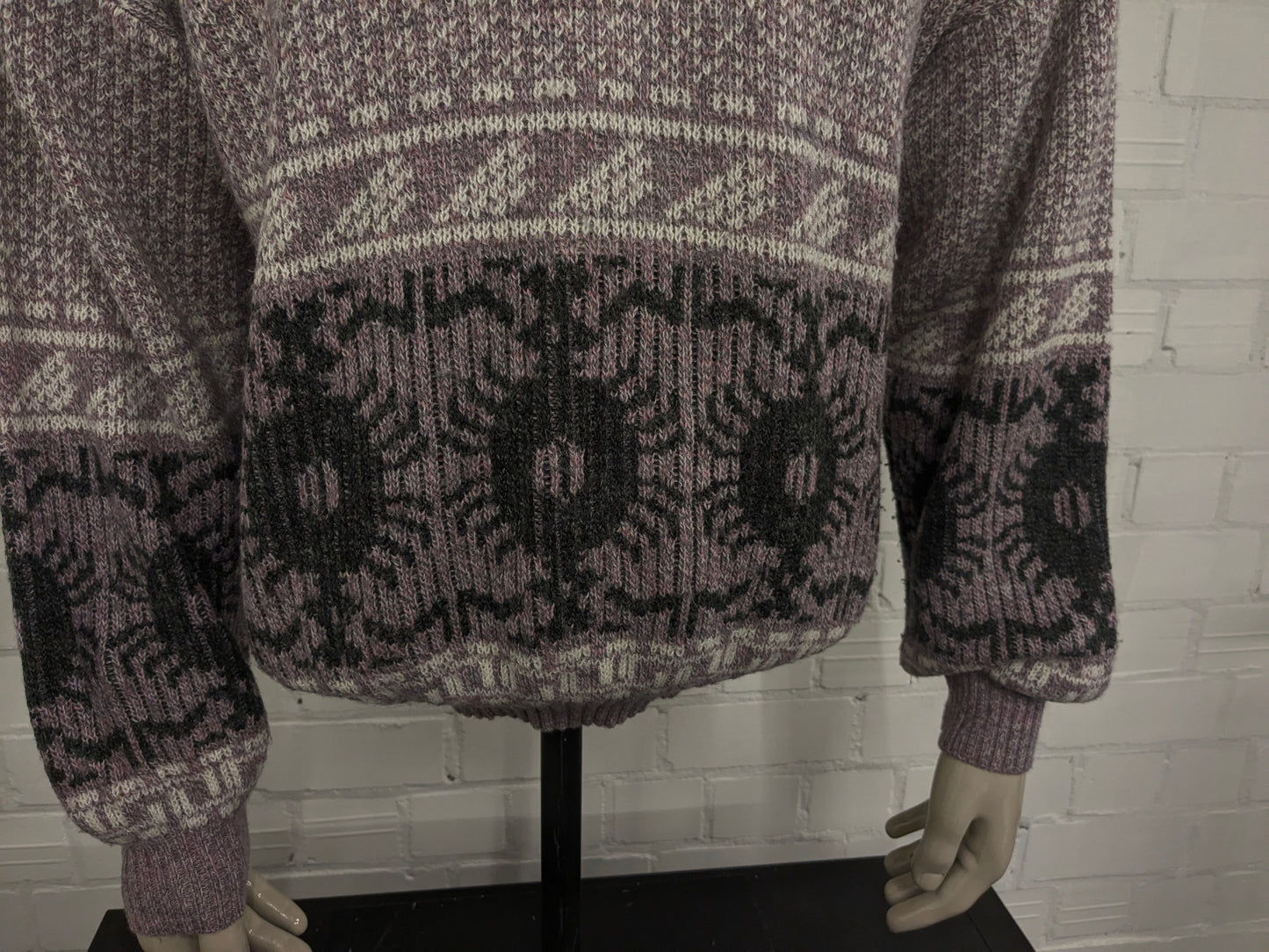 Vintage California Wool sweater with zipper. Pink White Gray mixed. Size XL. 30% Wool.