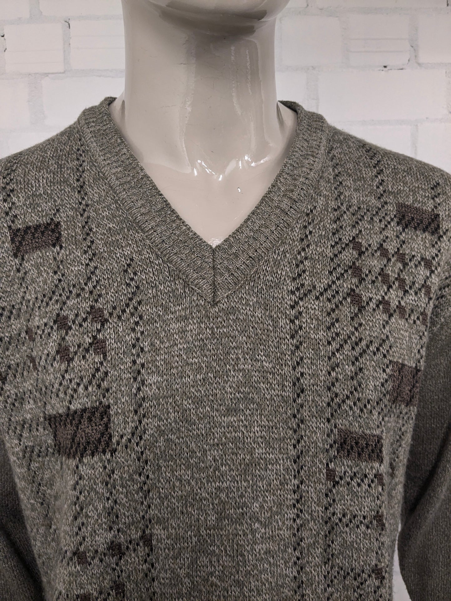 Maglione vintage Marc René in lana con scollo a V. Colore Verde Marrone Beige. Taglia M. 40% Lana.