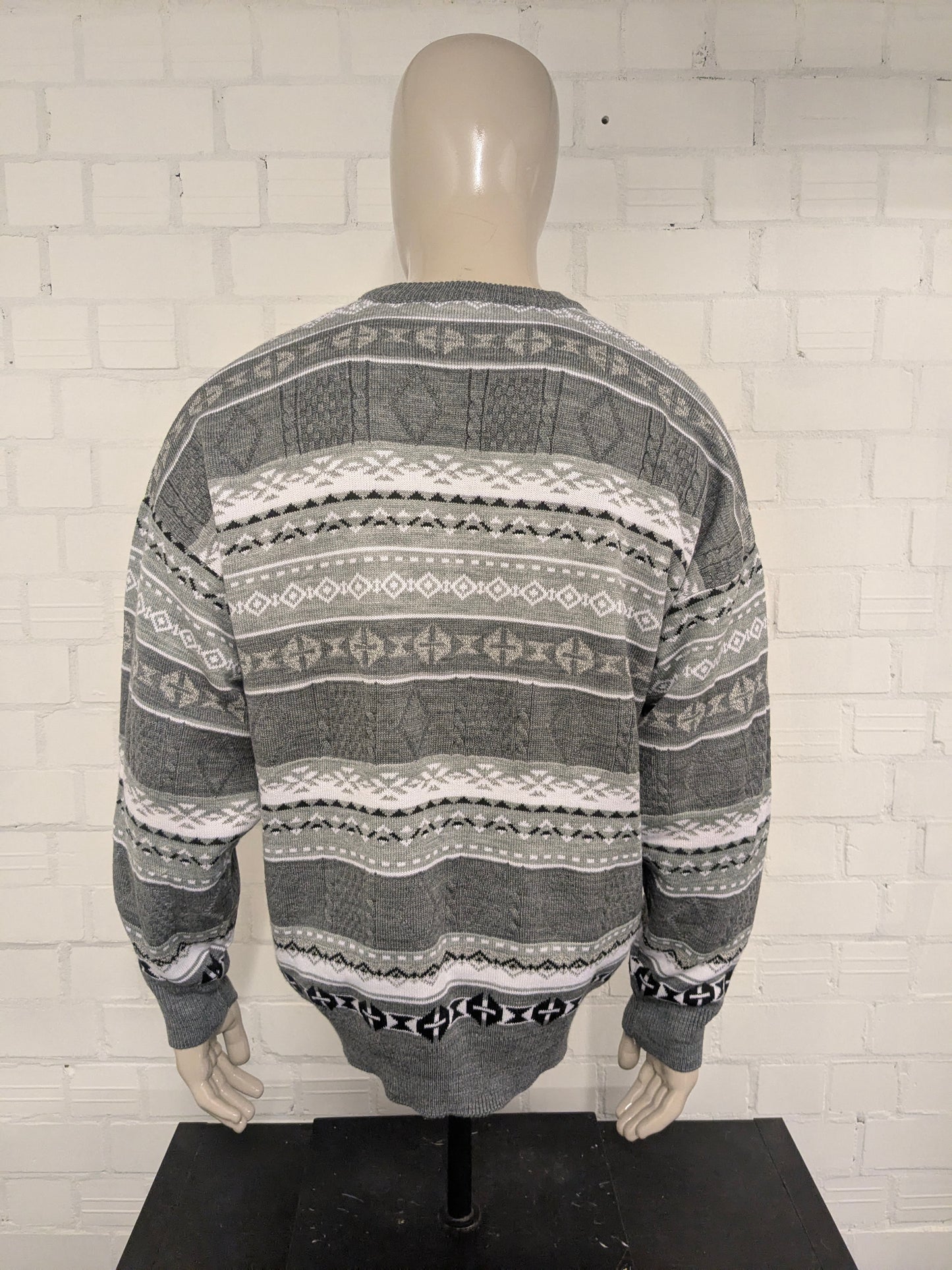 Vintage Schandiz sweater with V-neck. Gray White Black Green colored. Size XL.