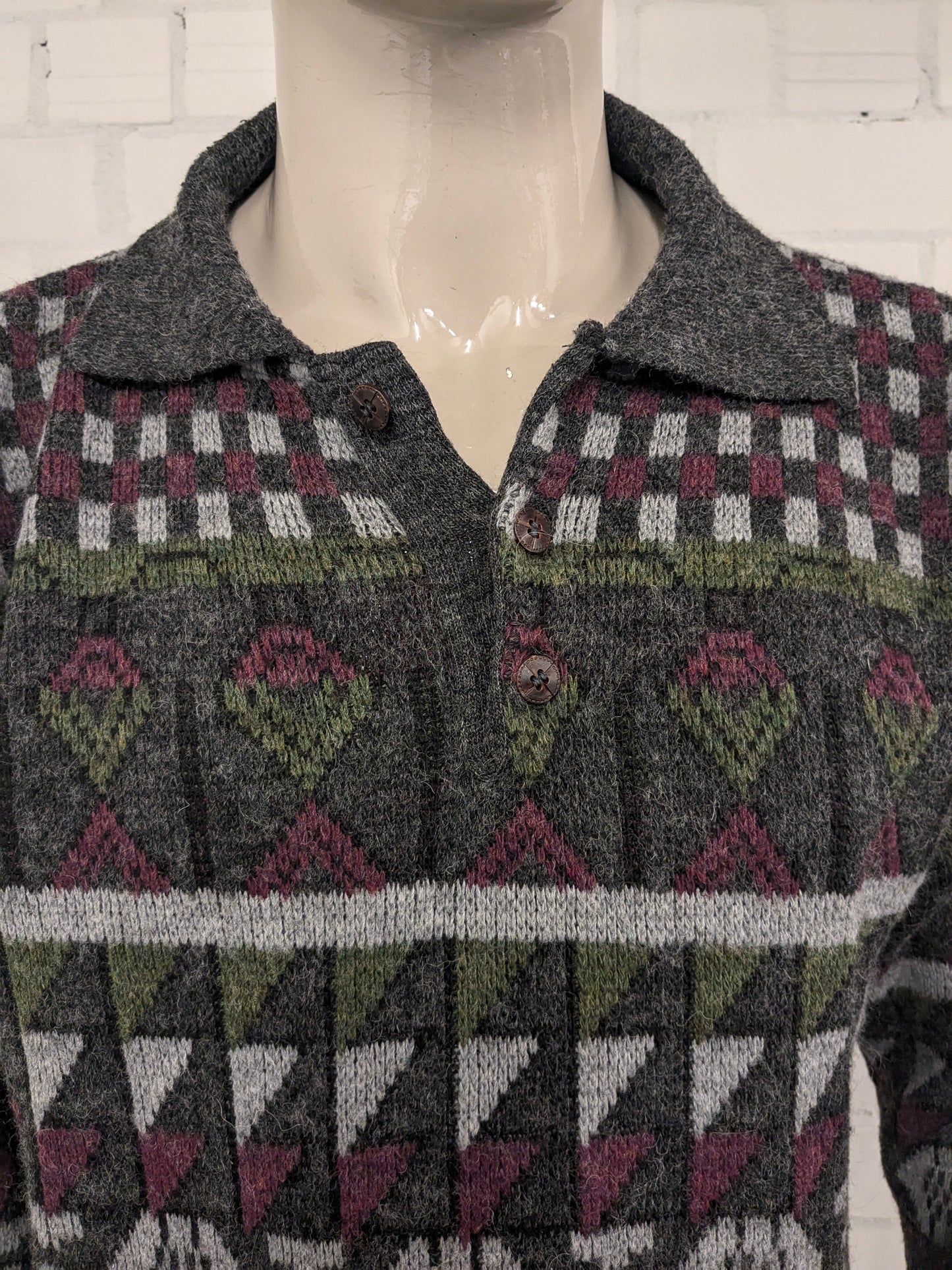 Vintage Wool polo sweater. Green Gray Red colored. Size 2XL / XXL.