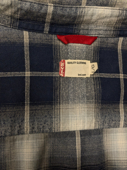 Levi's shirt. Blue Beige White checked. Size L.