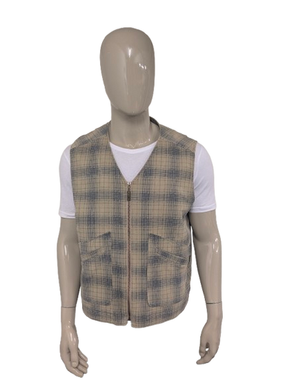 Knock out Bodywarmer. Beige Blue checked. Size XL.