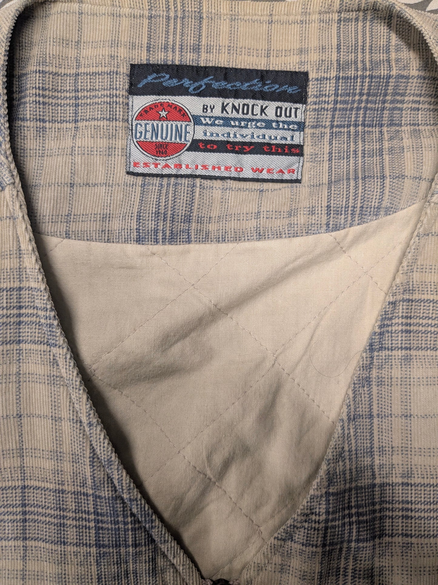 Knock out Bodywarmer. Beige Blue checked. Size XL.