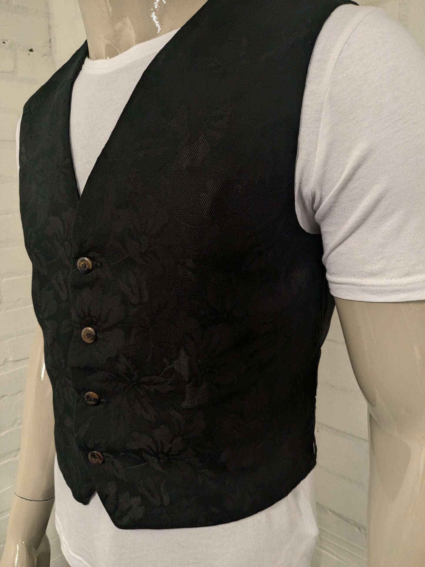 Vintage Ciao gilet. Zwart glanzend bloemen motief.  Maat M.