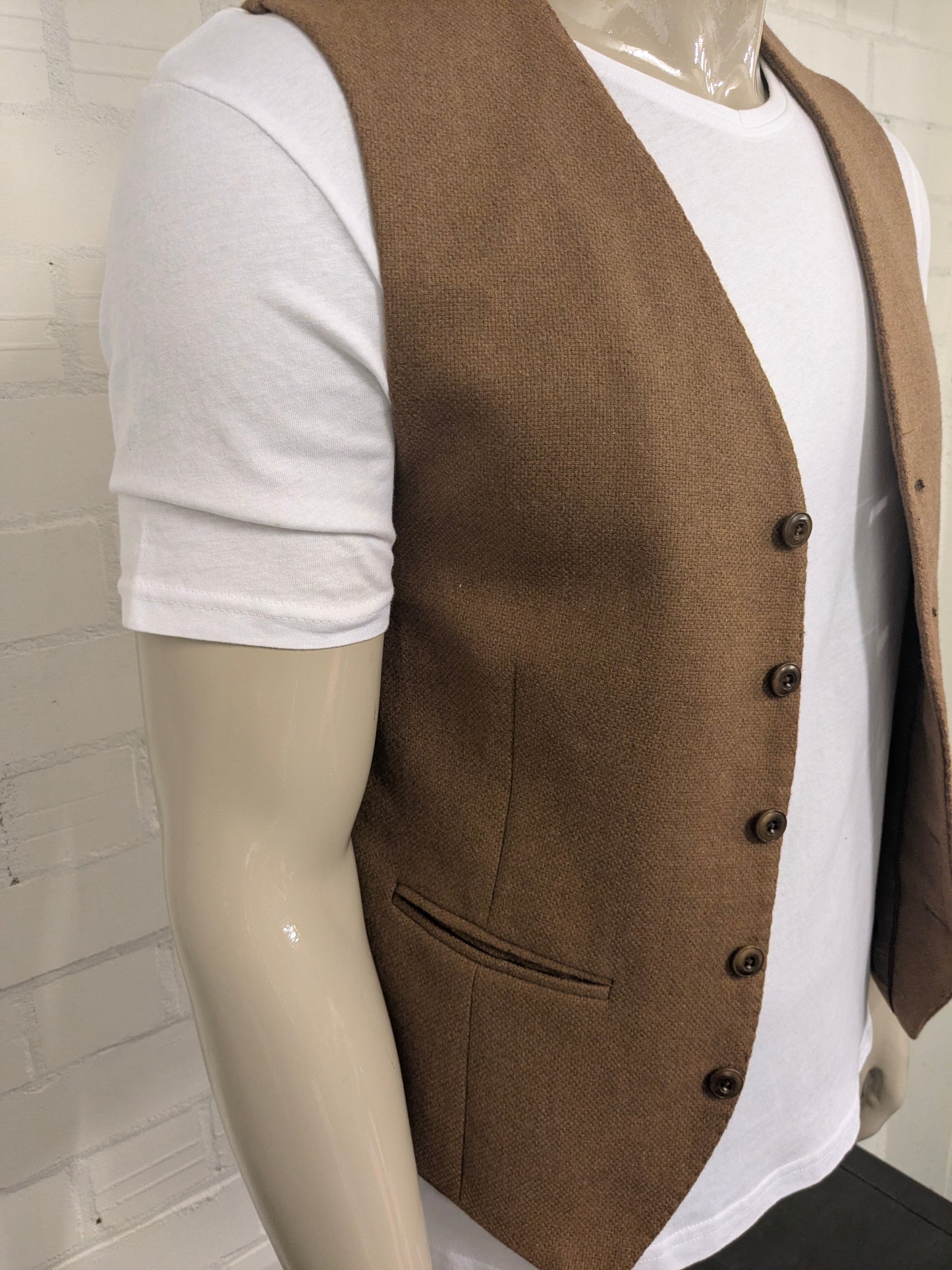 Gibson London gilet. Bruin motief. Maat M.