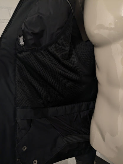 Veste d'hiver doublée Audi. Coloré noir. Taille L.