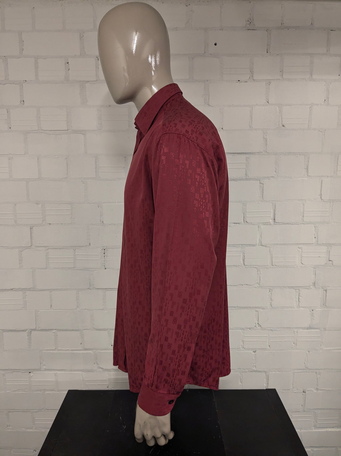 Camicia vintage nuova veloce. Motivo lucido a luce rossa con bottoni nascosti. Taglia XL. Viscosa.