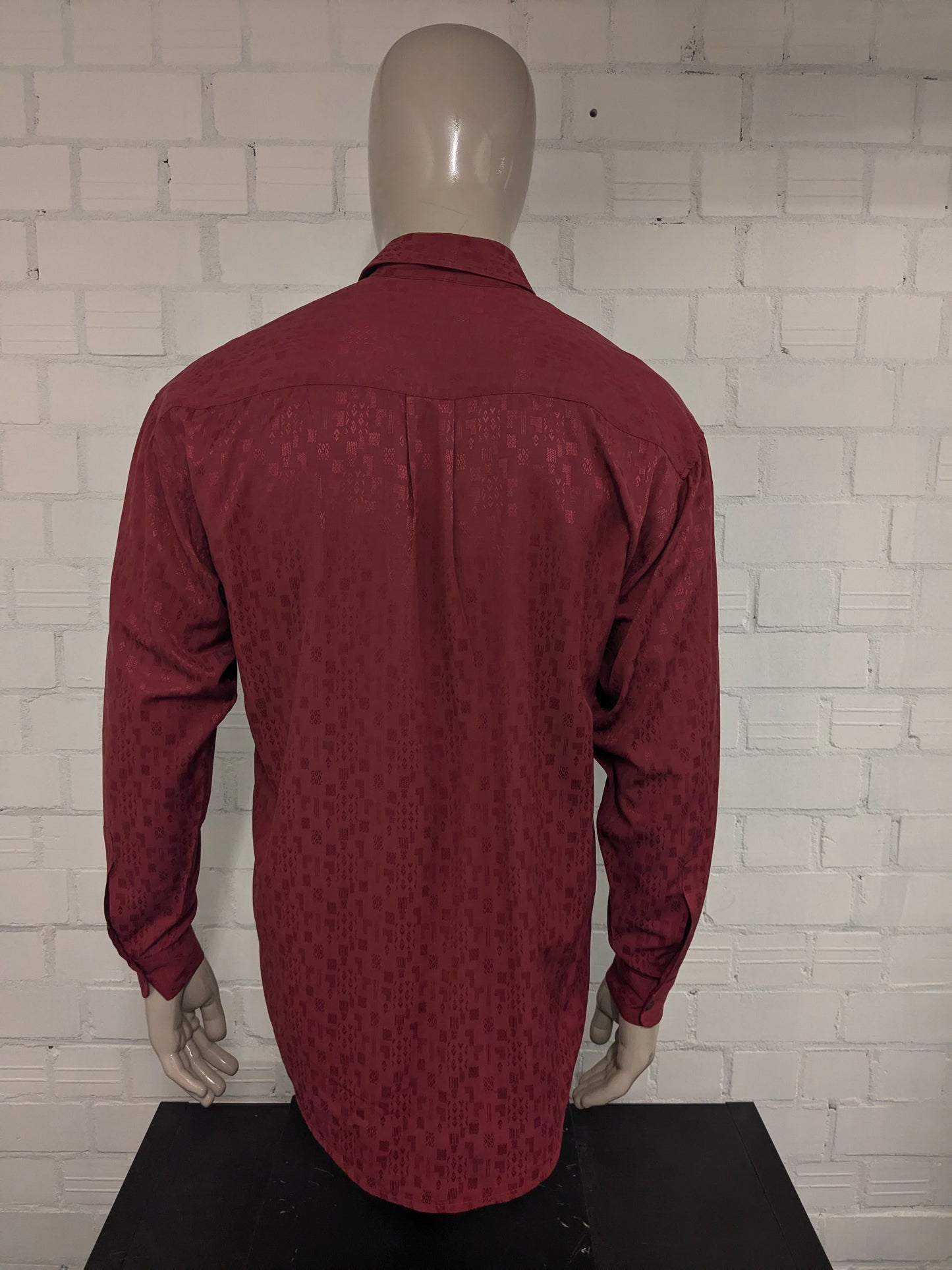 Camicia vintage nuova veloce. Motivo lucido a luce rossa con bottoni nascosti. Taglia XL. Viscosa.