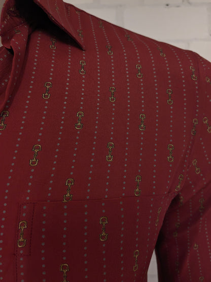 Vintage Rugantino shirt. Red Gray Gold colored print. Size M.