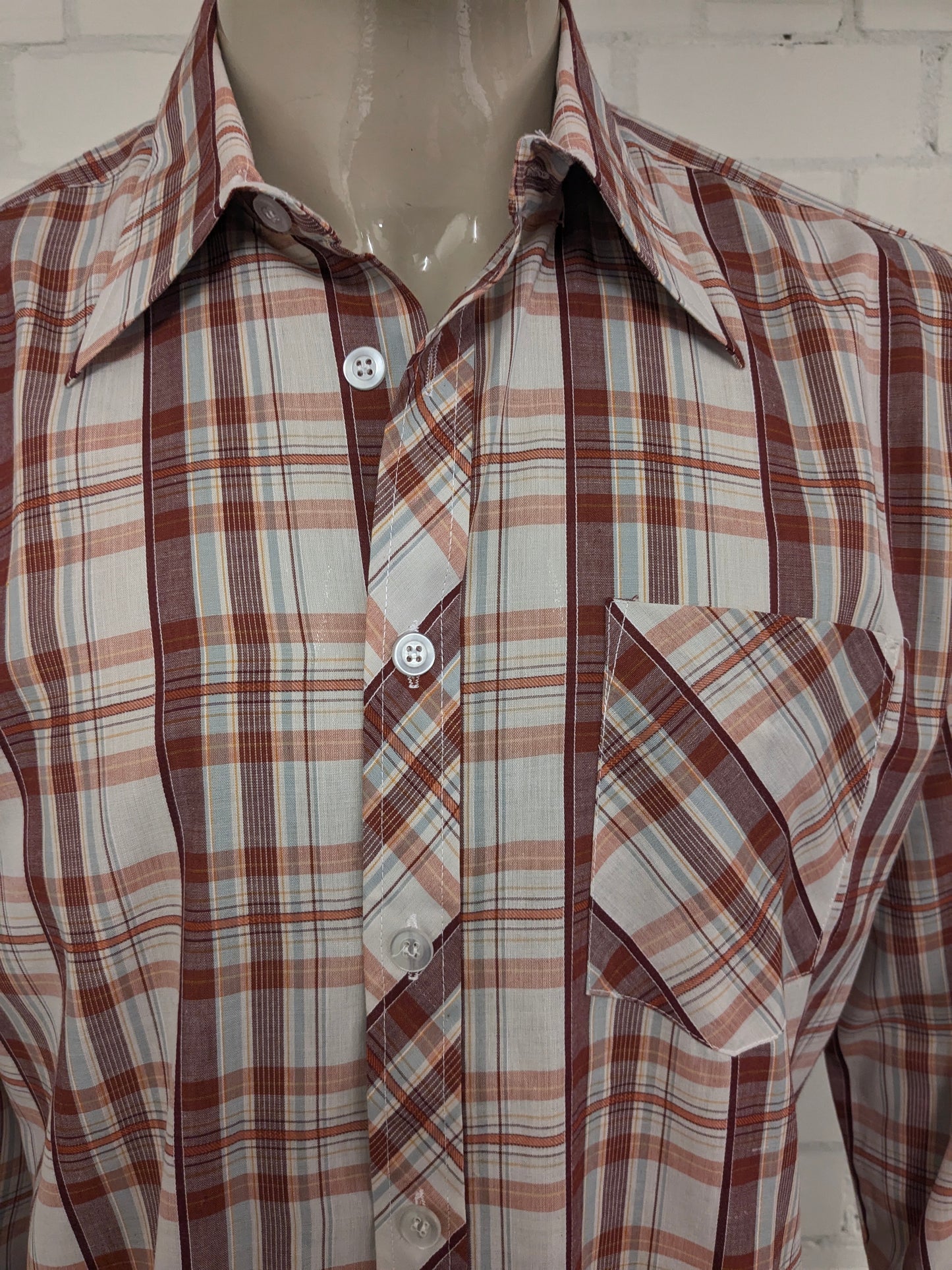 Vintage 70's Romeo shirt with pointed collar. Red Orange Yellow checked. Size XL.
