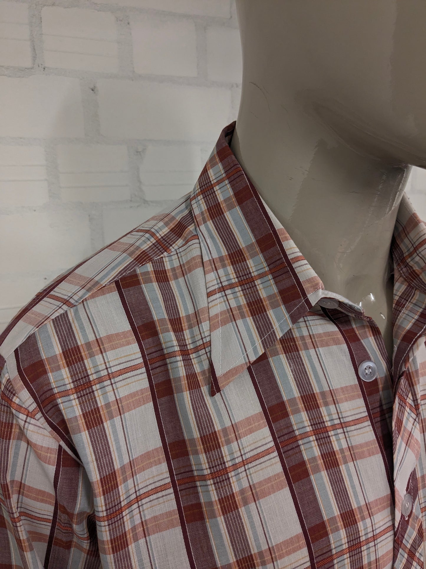 Vintage 70's Romeo shirt with pointed collar. Red Orange Yellow checked. Size XL.