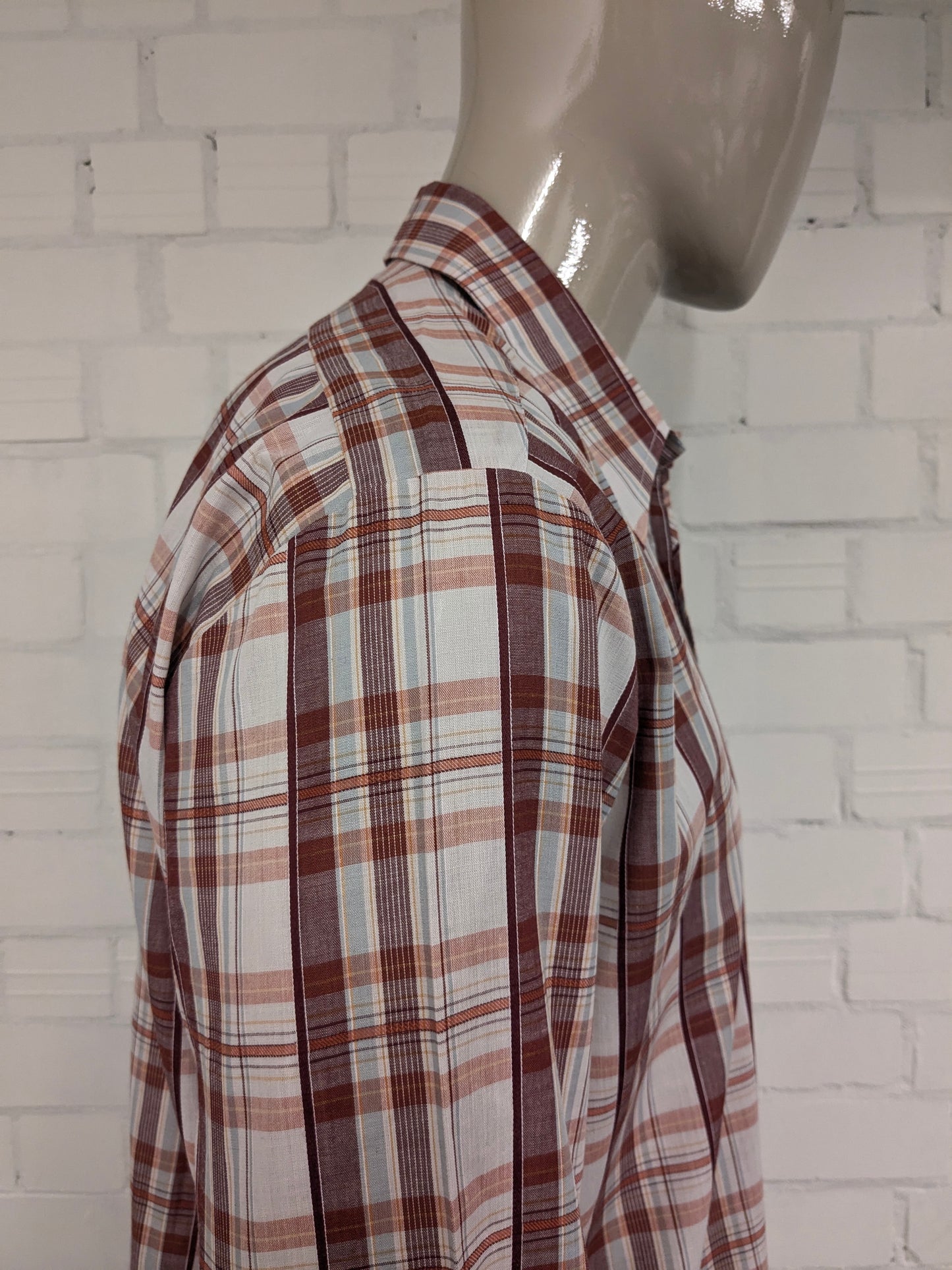 Vintage 70's Romeo shirt with pointed collar. Red Orange Yellow checked. Size XL.