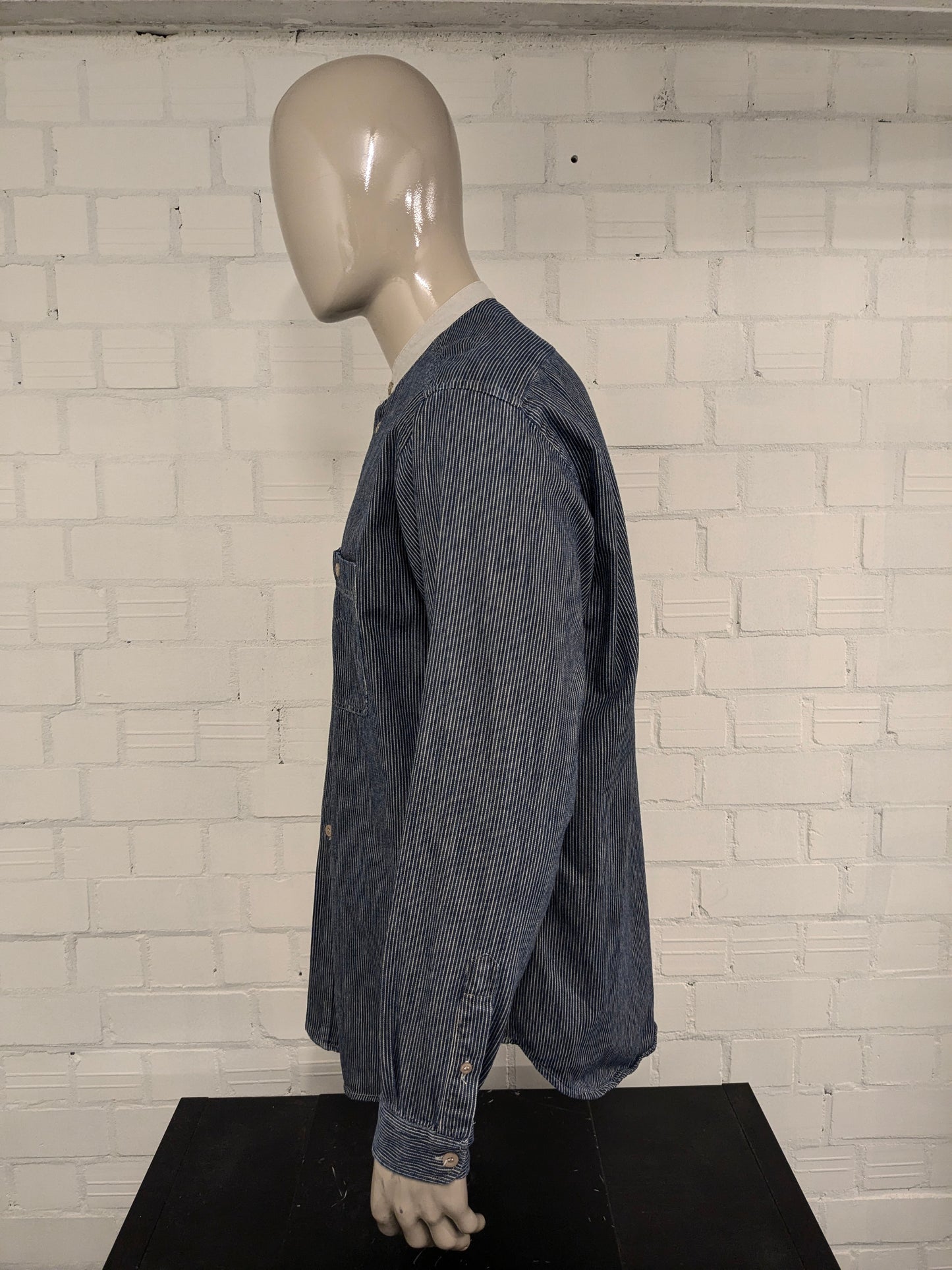 Marks & Spencer shirt with farmers' short collar. Beige Blue striped. Size XL.