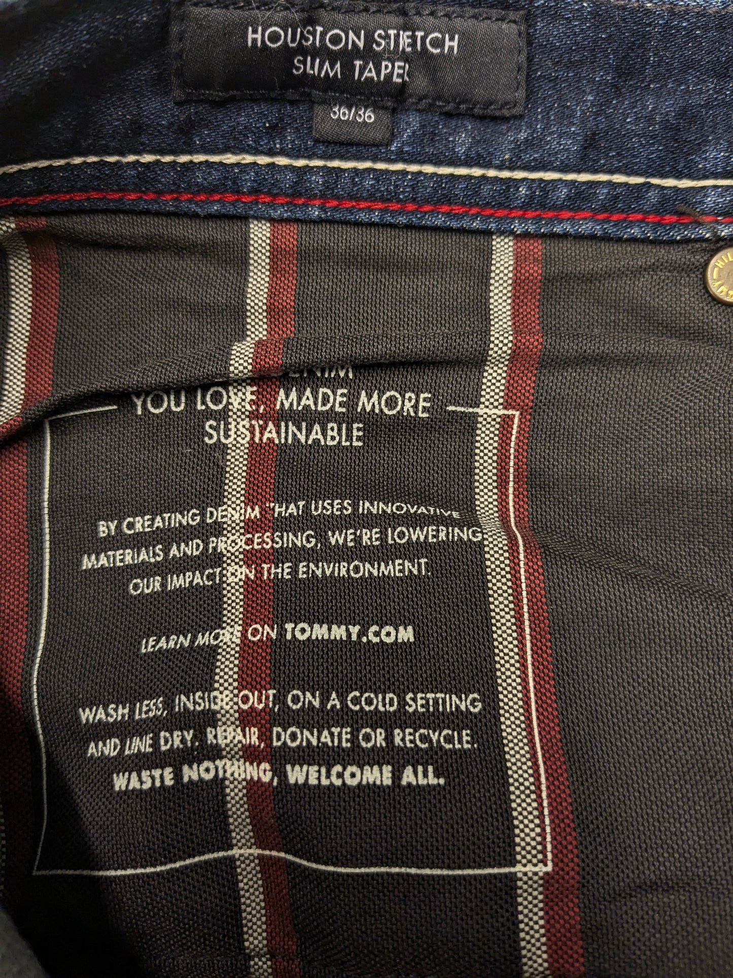 Tommy Hilfiger jeans. TH Flex. Dark Blue colored. Size W36 - L36. Houston stretch.