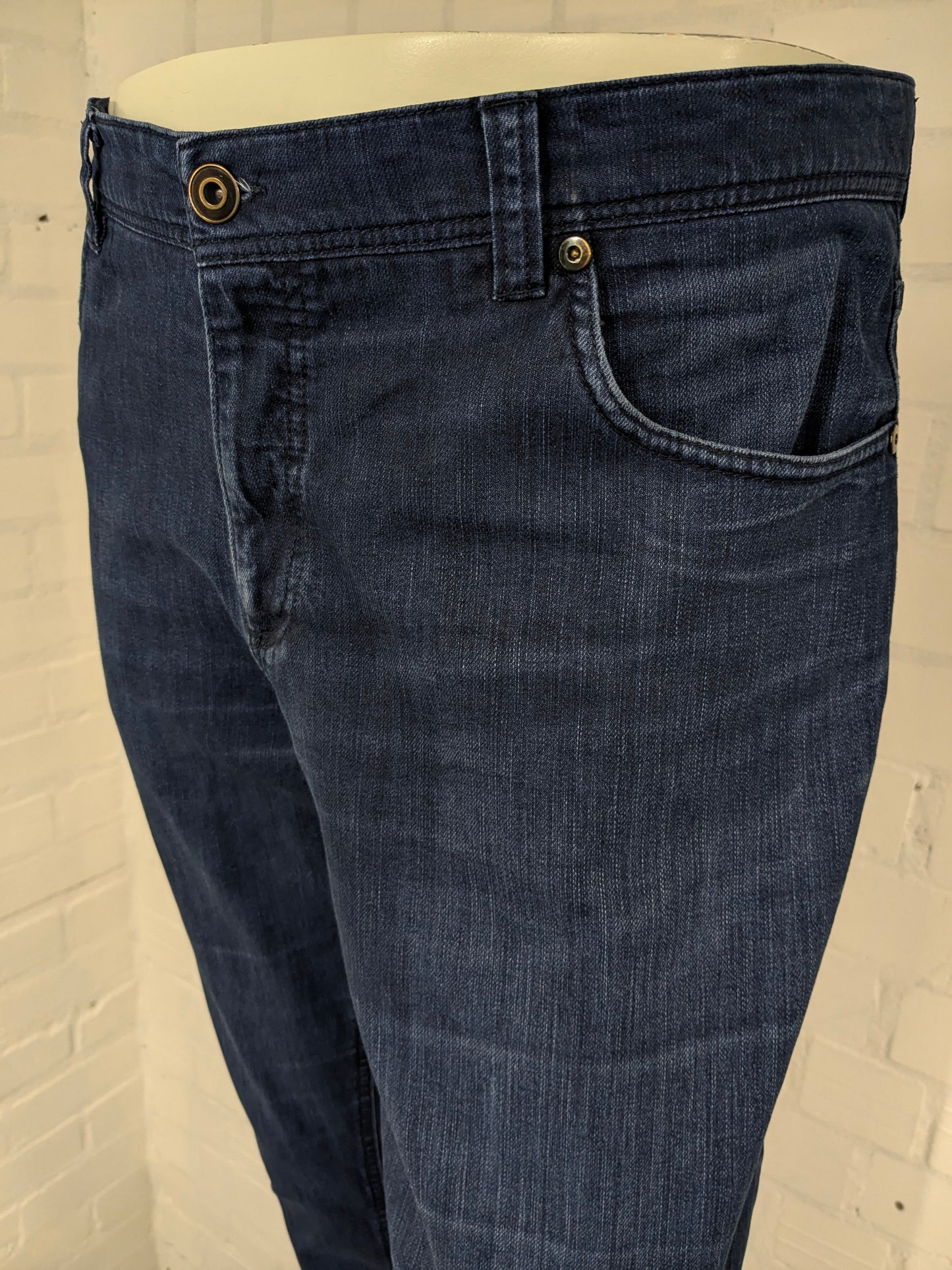 Portman & Sons jeans. Dark Blue colored. Size W36 - L36.