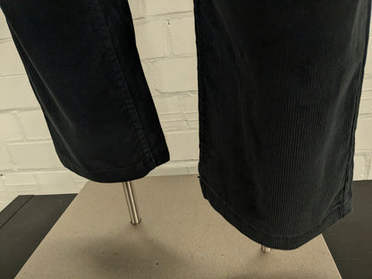 Haggar ribbed trousers. Colored black. Size W32 - L32.