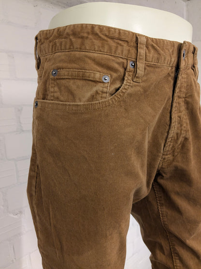 Pantalon côtelé Bonobo. De couleur marron clair. Taille W34 - L32. Tapez sur mesure.