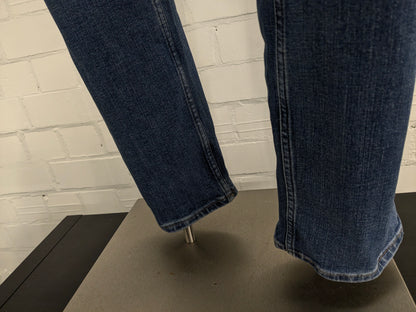 Garcia-Jeans. Blau gefärbt. Größe B38 - L34. strecken.