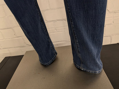 Vanguard jeans. Blauw gekleurd. Maat W36 - L36.