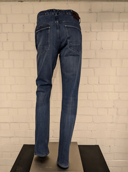 Vanguard jeans. Blauw gekleurd. Maat W36 - L36.