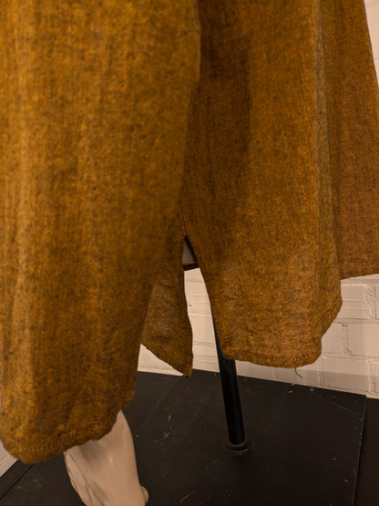 Camicia vintage abbottonata di Laxman. Contadino - Contadini - colletto corto. Ocra Giallo Nero misto. Taglia L.