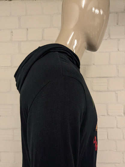 Felpa sottile con cappuccio arcobaleno "Merry XMas". Nero con stampa. Taglia L.