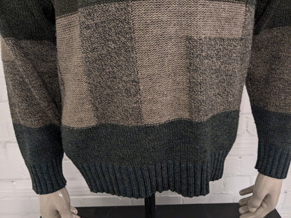 Suéter vintage Ceceba de Lana de Alpaca con Cuello en V. Color Beige Azul Verde. Talla M. 30% Lana y 10% Lana de Alpaca.
