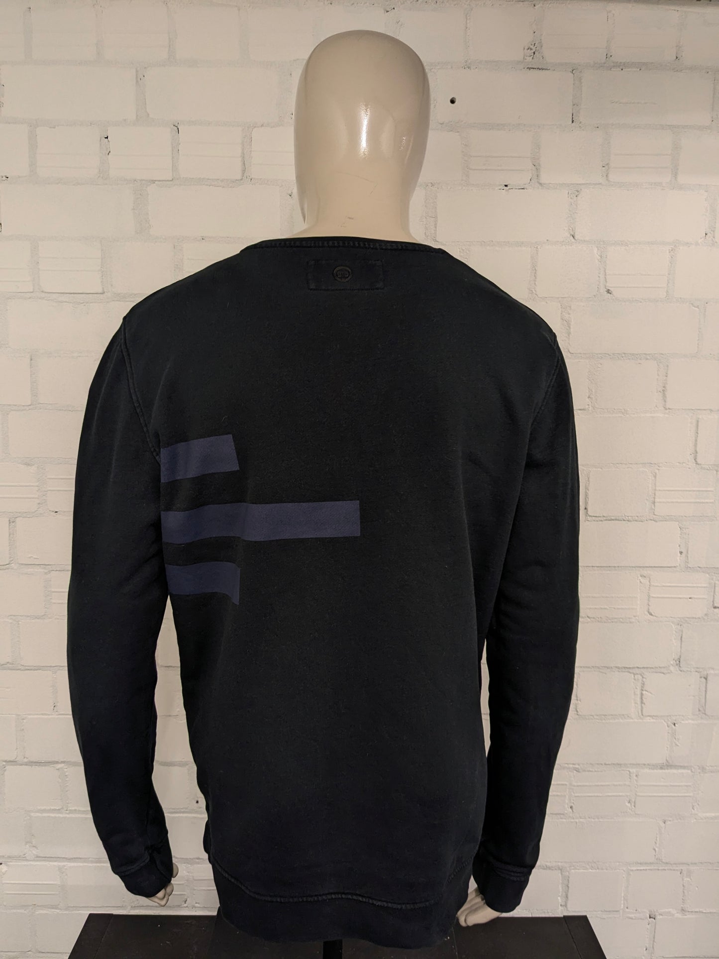 Suéter de Buda a Buda. Negro con estampado. Talla XL.